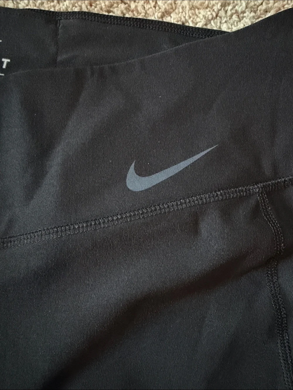 Nike Black Cropped Performance Leggings